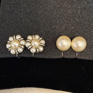 Vintage Pearl Screwback Signed Richelieu earrings